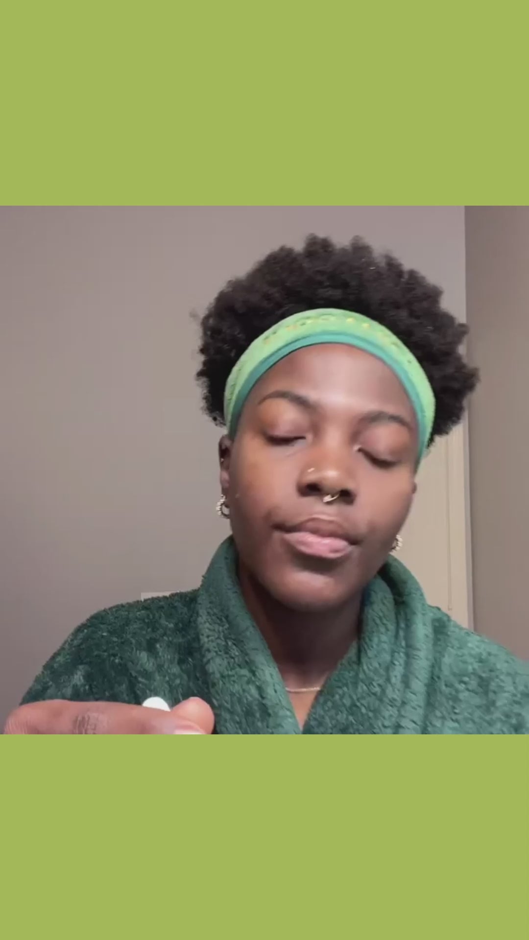 how to apply the Alpha Glow serum, the best gentle solution to fade dark spots and hyperpigmentation