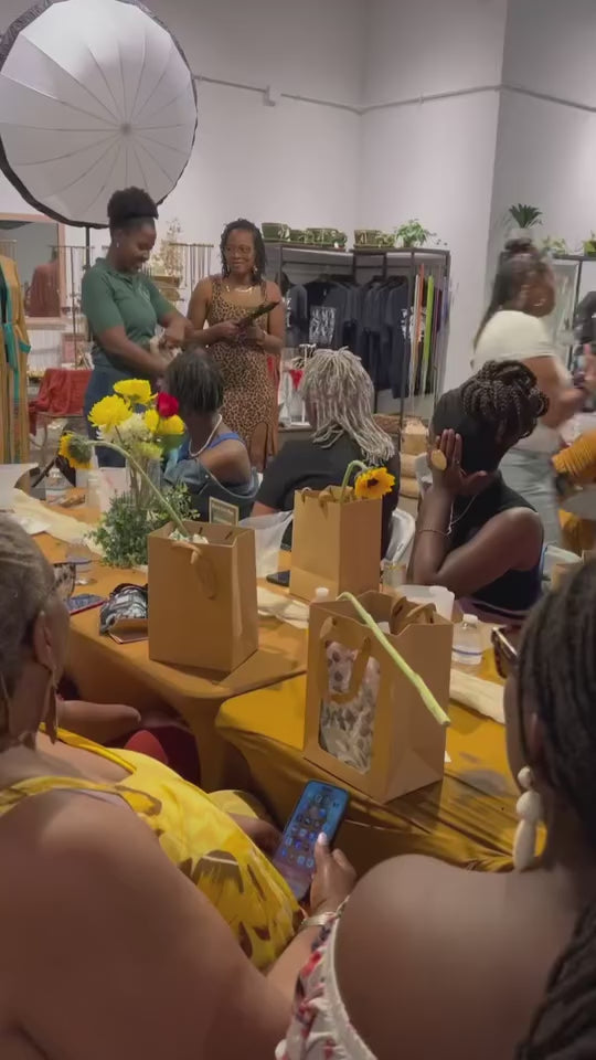 Sarah_glowbag_giveaway